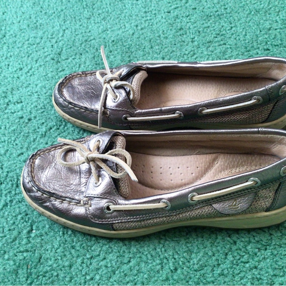Sperry Topsider shoes